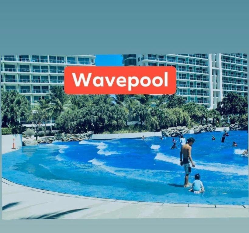 Azure Urban Resort A4 Near Airport Mall With Wavepool Paranaque City Exteriör bild